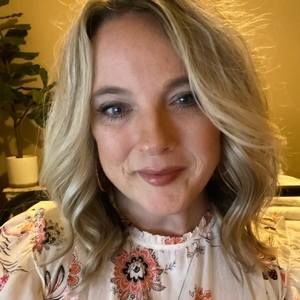 Meet your Posher, Leslie